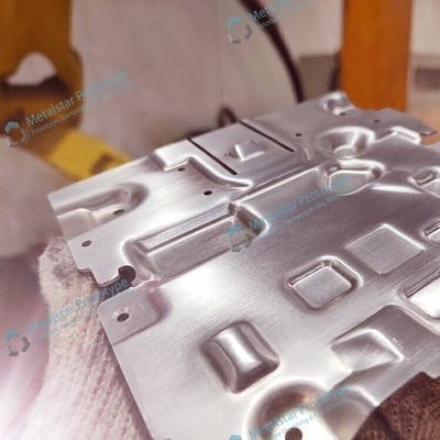 1Fabricação de chapas metálicas de alumínio de precisão de 0,5 mm para aparelhos